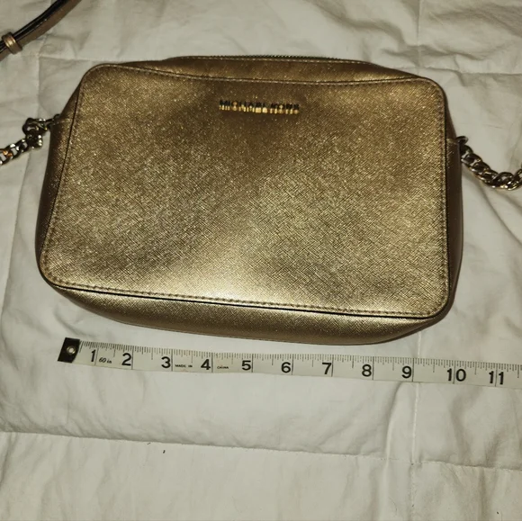 Michael Kors Gold Crossbody Bag - Picture 4 of 10